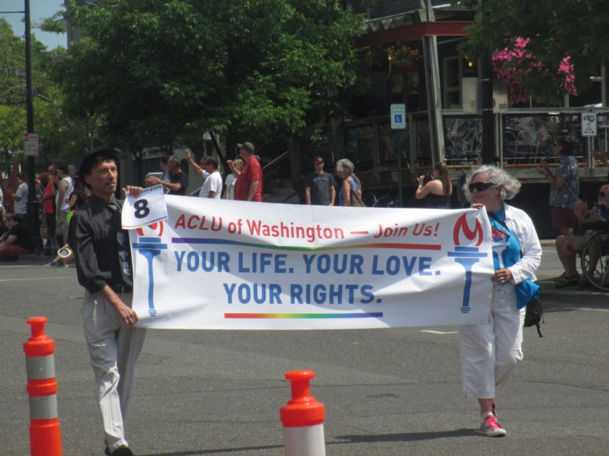 Bellingham_ACLU_Chapter_in_Parade_(14485488789)
